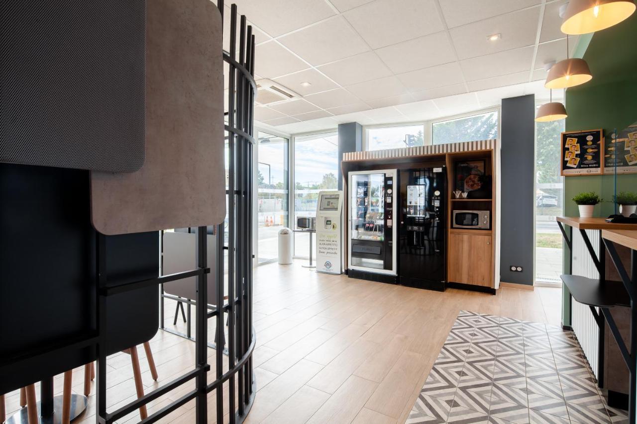 B&B Hotel Massy Gare Tgv Bagian luar foto