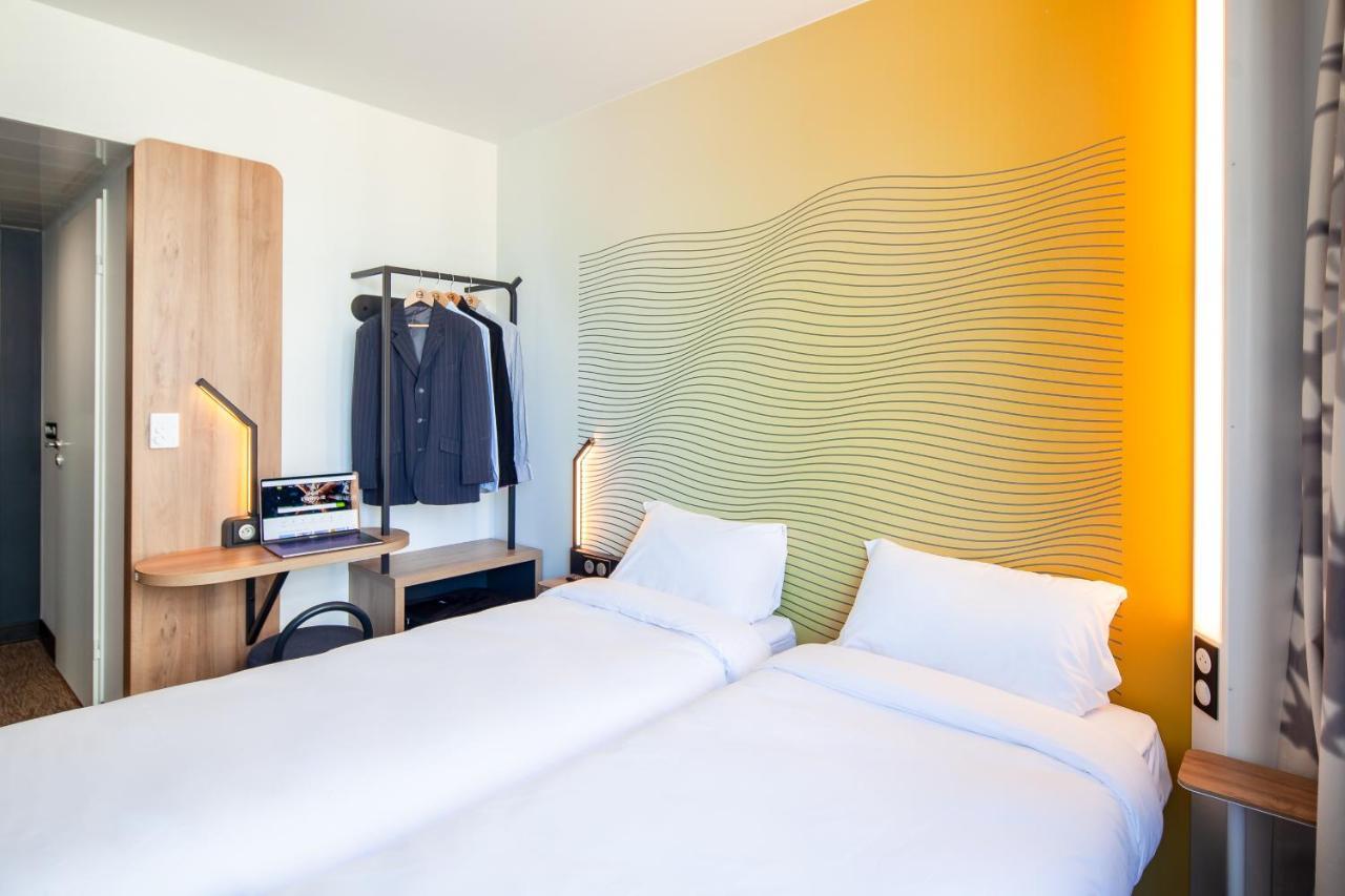 B&B Hotel Massy Gare Tgv Bagian luar foto