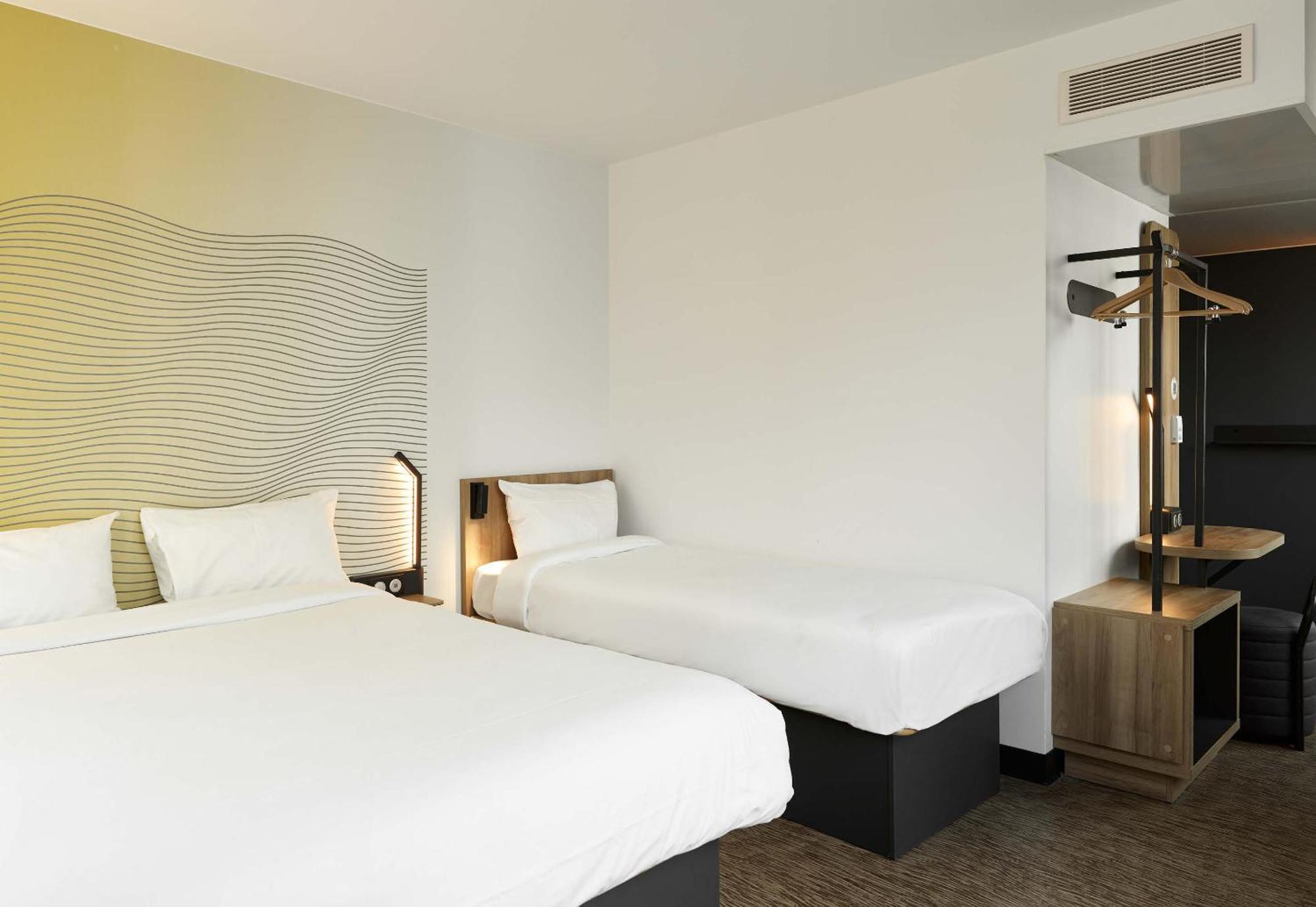 B&B Hotel Massy Gare Tgv Bagian luar foto
