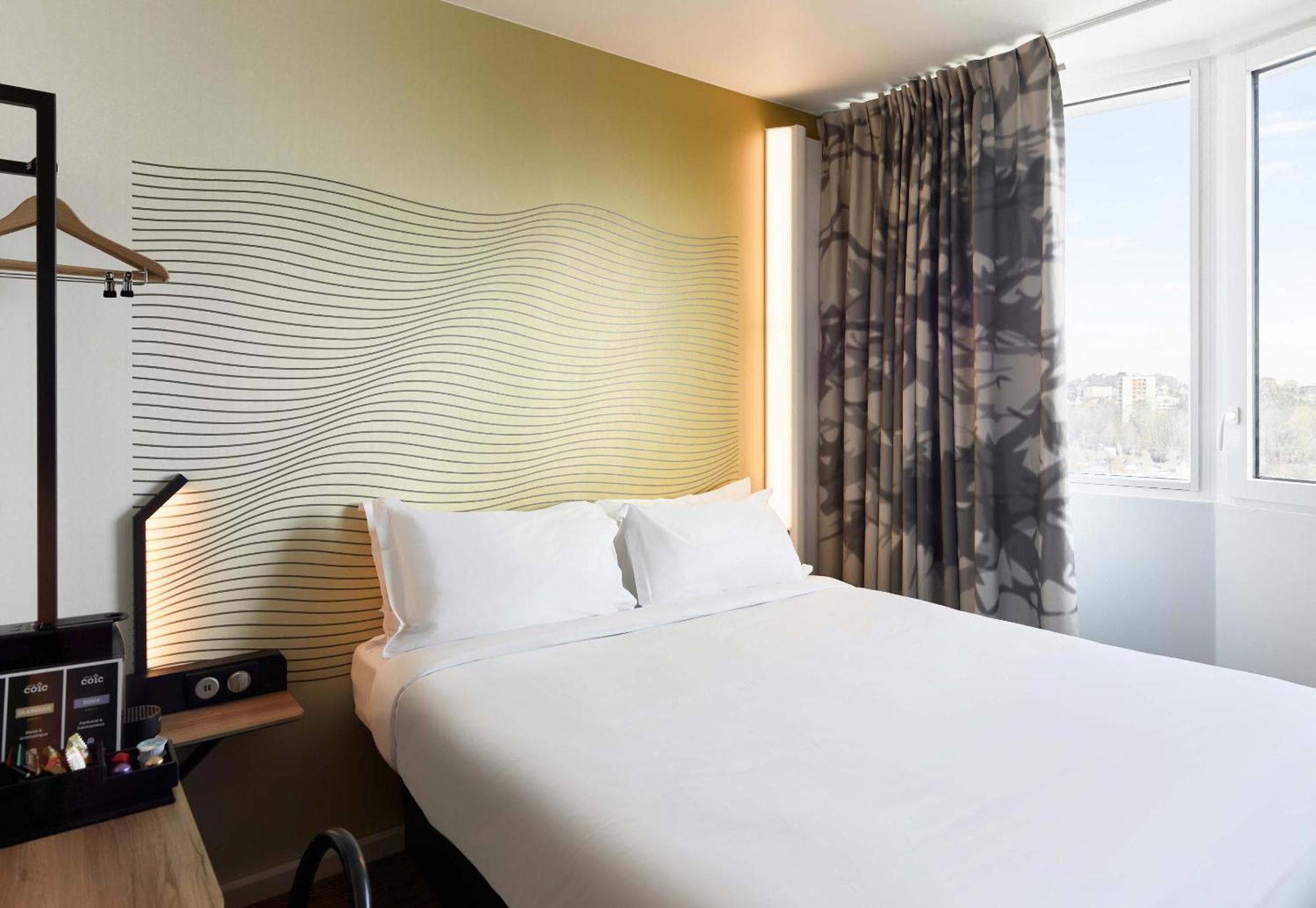 B&B Hotel Massy Gare Tgv Bagian luar foto
