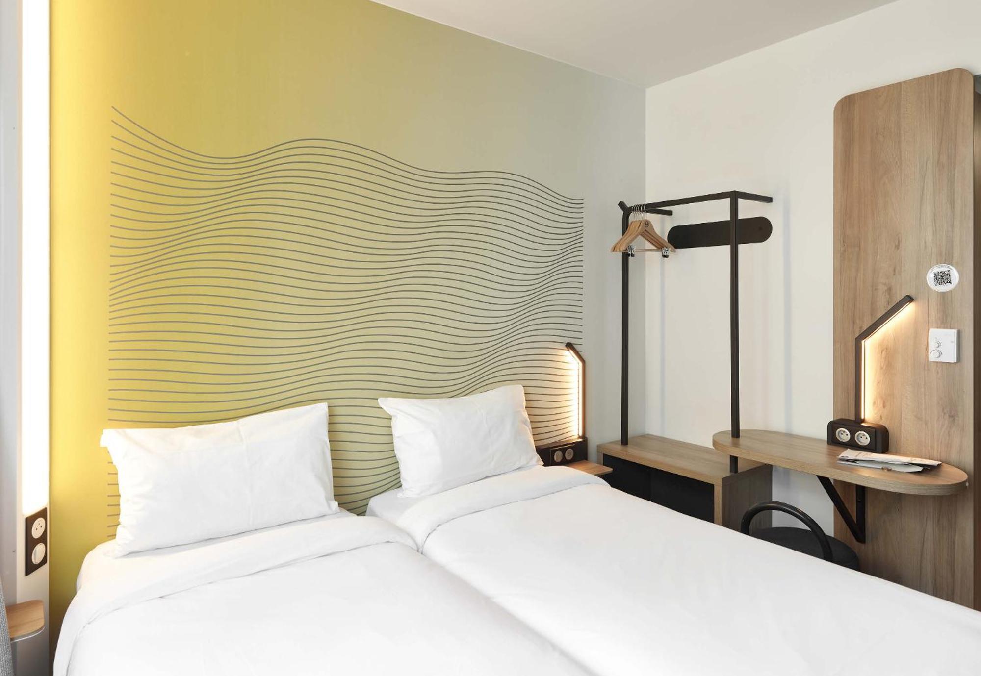 B&B Hotel Massy Gare Tgv Bagian luar foto