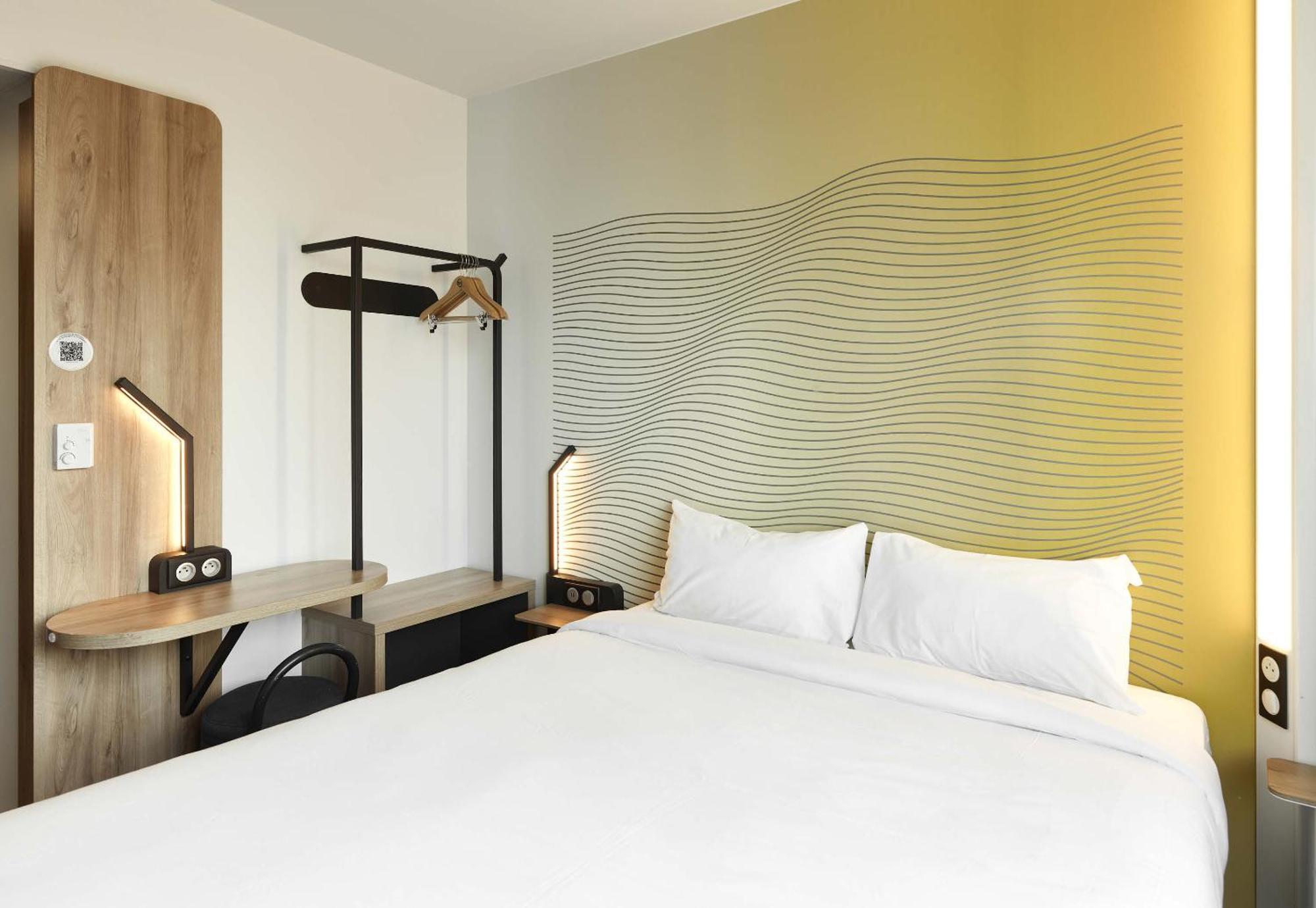 B&B Hotel Massy Gare Tgv Bagian luar foto